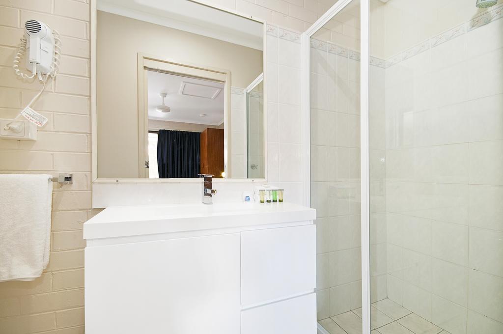 Ballina Travellers Lodge Zimmer foto
